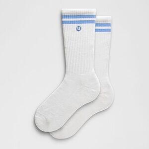 NWT Lululemon UNISEX DAILY ESSENTIAL CREW SOCKS STRIPE - White/Pool Party Small